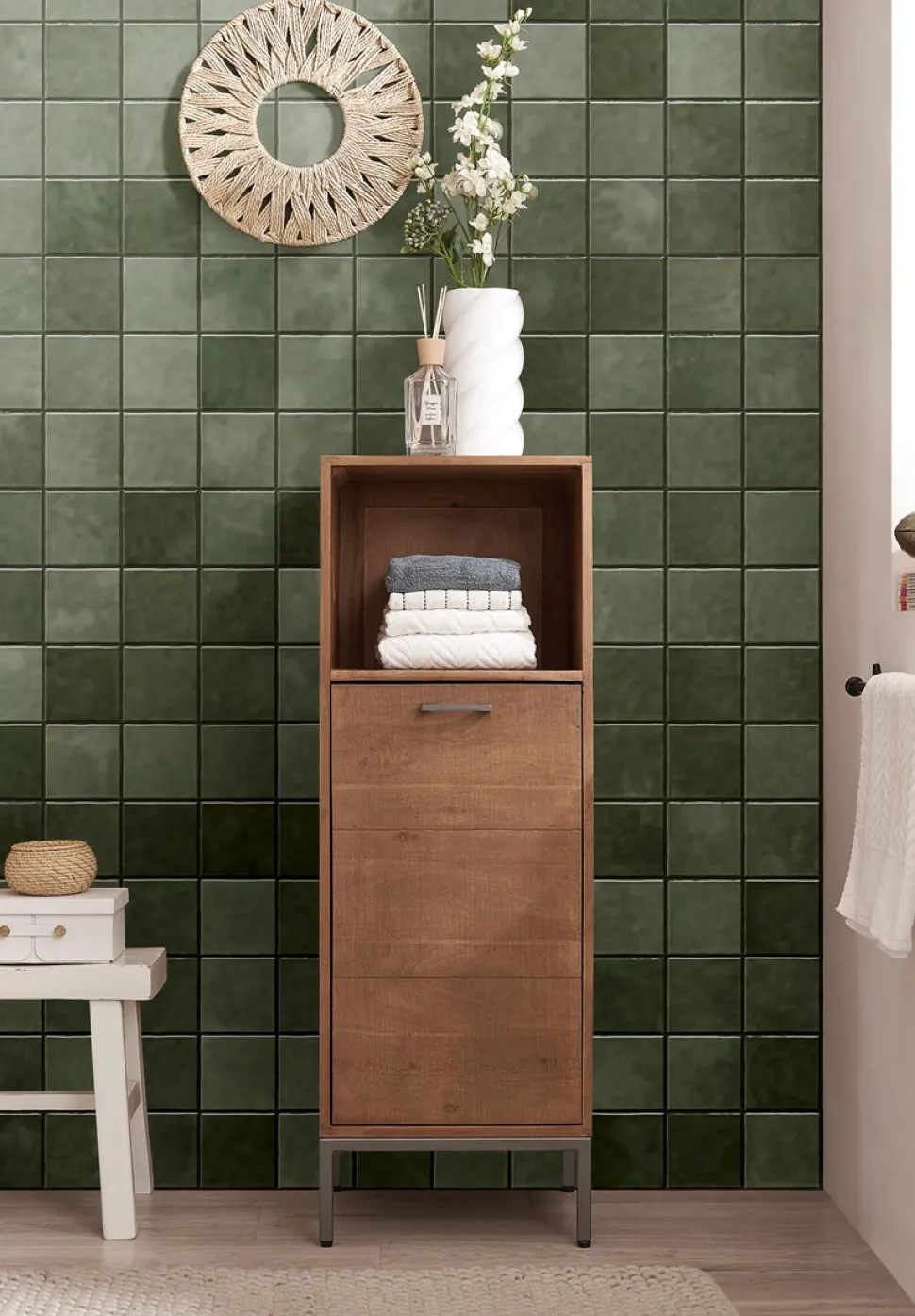 Badmidischrank 40x115cm "Winston" Akazie massiv sägerau offen