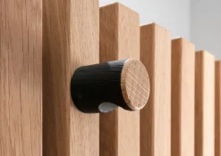 Highboard 140cm Wildeiche 'Amalfi' verschiedene Ausführungen inkl.Beleuchtung ohne Glasplatte Metallgestell schwarz