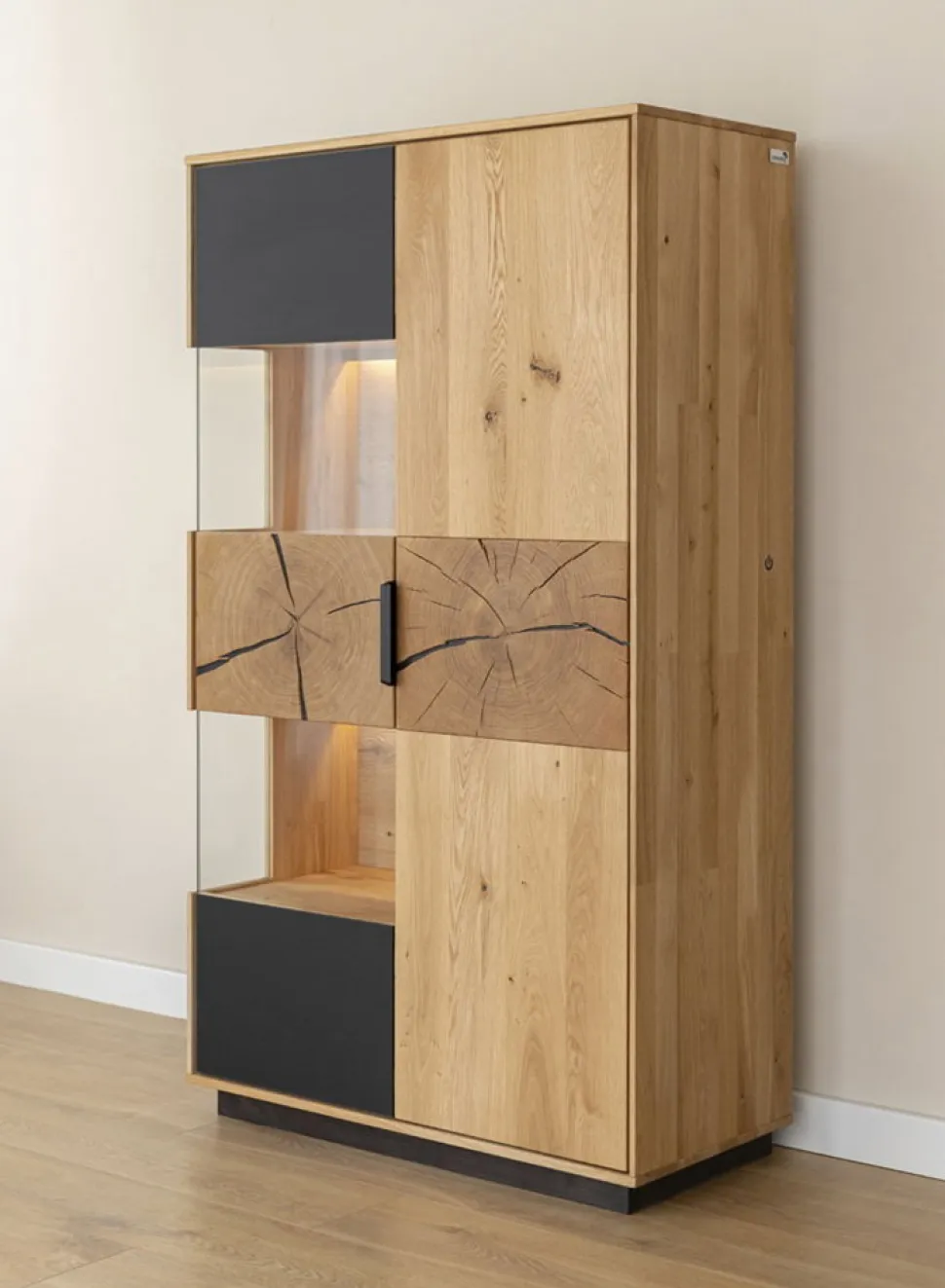Highboard inkl.Beleuchtung 83x147cm 'Triest' Wildeiche massiv Glas