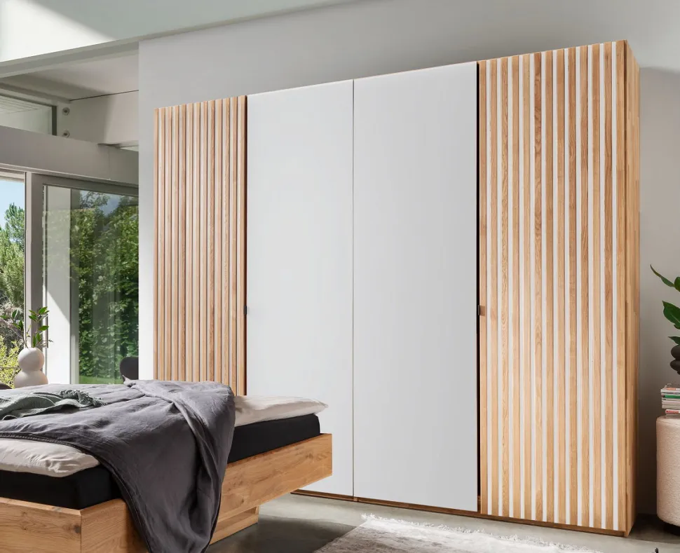 Kleiderschrank 4-trg. 240cm Wildeiche massiv 'Dallas' geölt & weiß