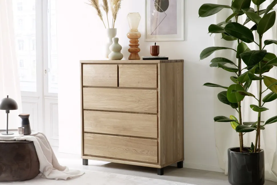 Kommode 5 SK 88x91cm 'Bedford' Eiche geölt mit Sockel oder Füße mit schwarzem Fußgestell