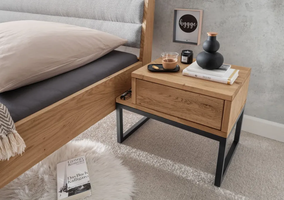 Nachttisch 55x45cm 'Kiara' Wildeiche massiv geölt & Metall schwarz