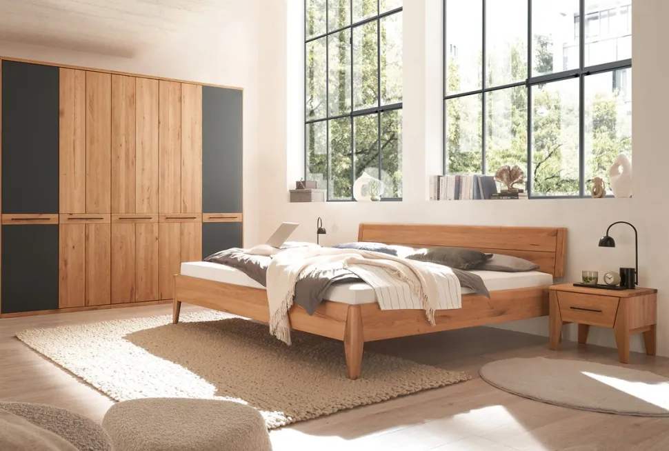 Schlafzimmer 'Ancona' Wildeiche teilmassiv geölt