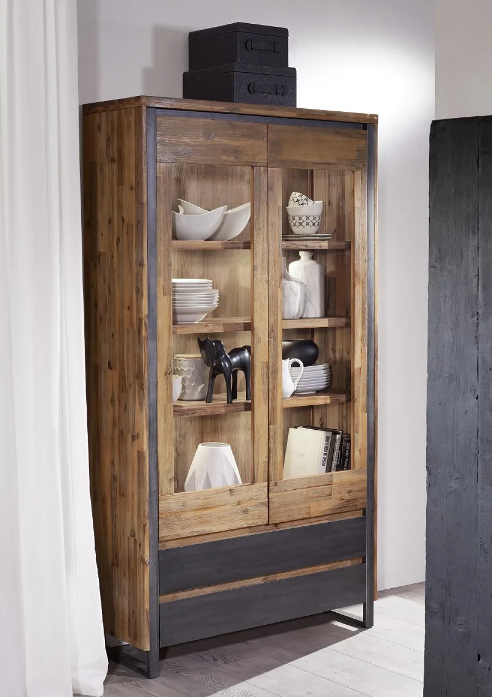 Vitrine 110x204cm 'Genua' Akazie gebürstet